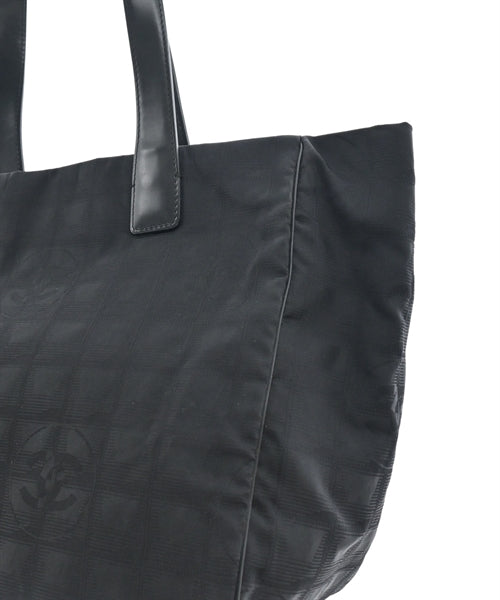 CHANEL กระเป๋าถือขนาดใหญ่