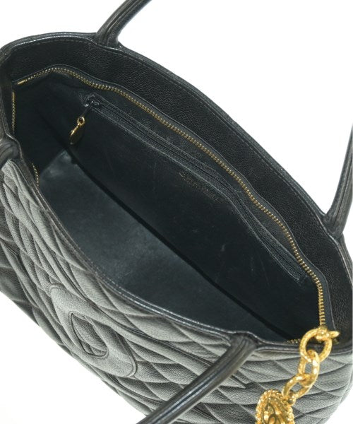 CHANEL กระเป๋าถือ