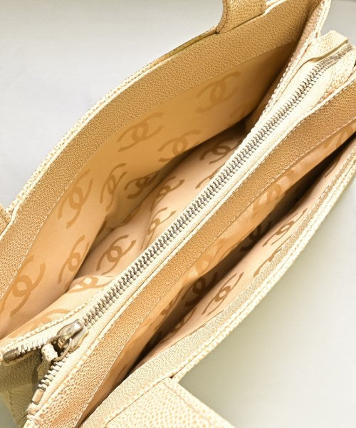 CHANEL กระเป๋าถือขนาดใหญ่