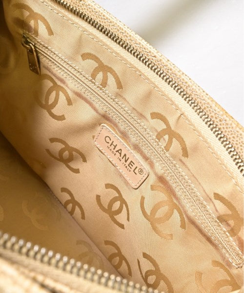 CHANEL กระเป๋าถือขนาดใหญ่