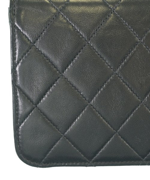 CHANEL กระเป๋าสะพาย