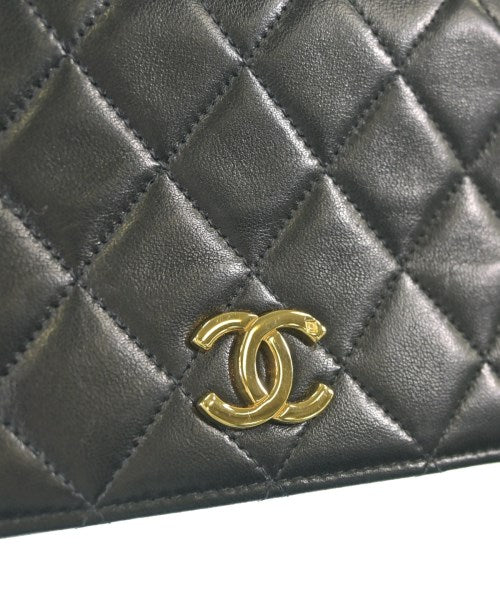 CHANEL กระเป๋าสะพาย