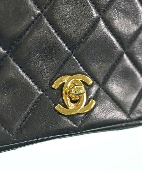 CHANEL กระเป๋าสะพาย