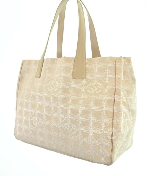 CHANEL กระเป๋าถือขนาดใหญ่