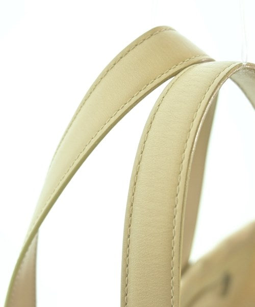 CHANEL กระเป๋าถือขนาดใหญ่