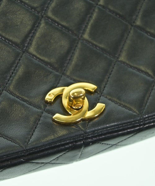 CHANEL กระเป๋าสะพาย