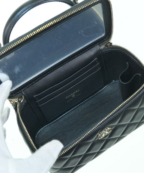 CHANEL กระเป๋าสะพาย