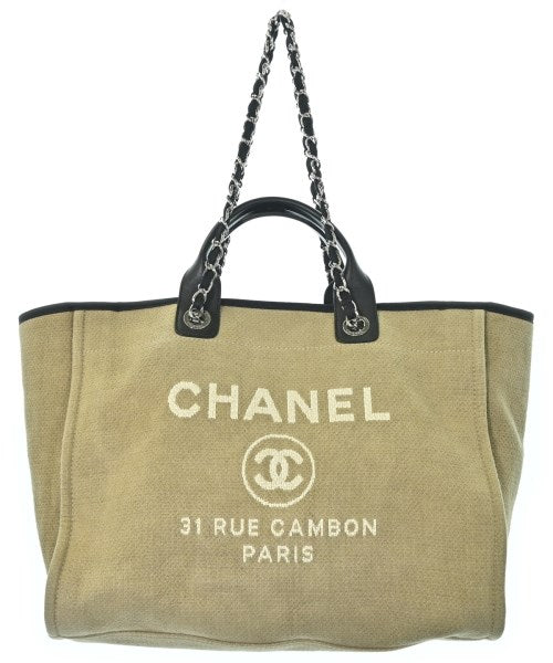 CHANEL กระเป๋าถือขนาดใหญ่