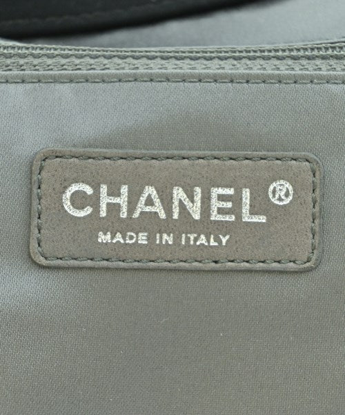CHANEL กระเป๋าสะพาย
