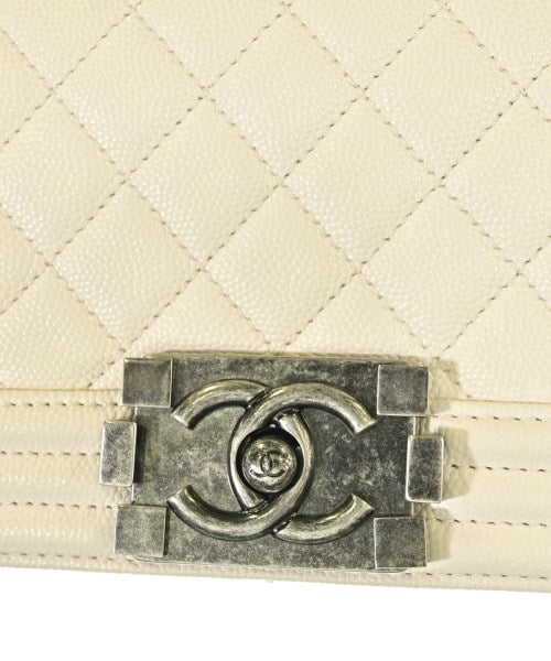 CHANEL กระเป๋าสะพาย