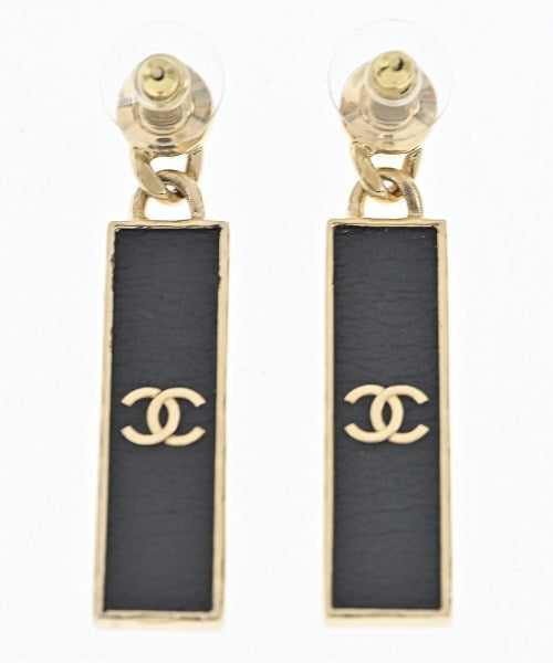 CHANEL เจาะ