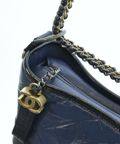 CHANEL กระเป๋าสะพาย