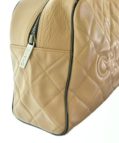 CHANEL กระเป๋าใส่อุปกรณ์ขนาดใหญ่