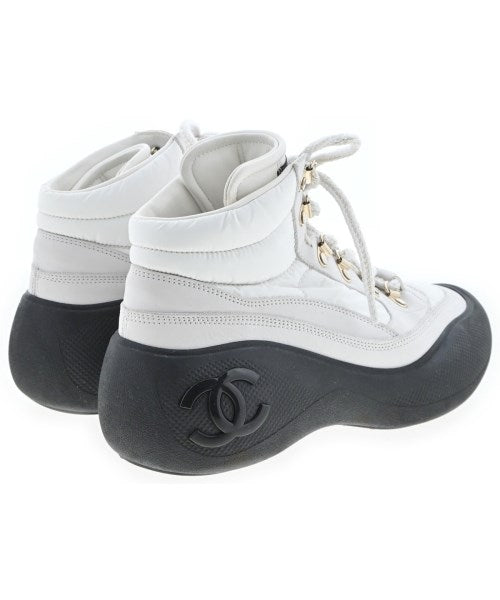 CHANEL รองเท้าผ้าใบ