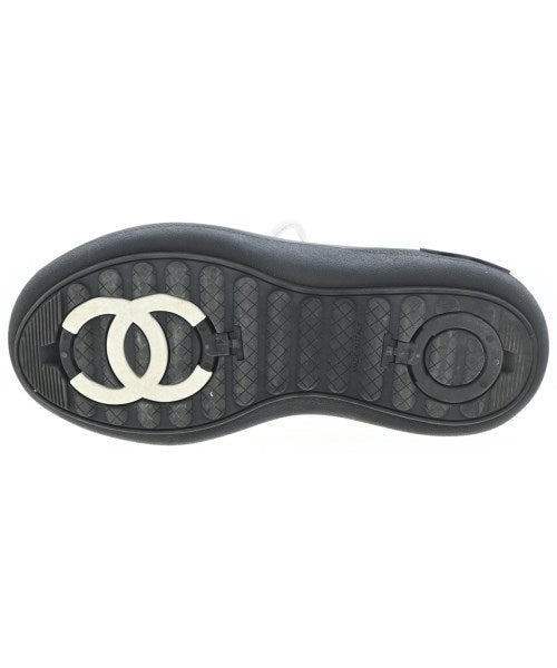 CHANEL รองเท้าผ้าใบ