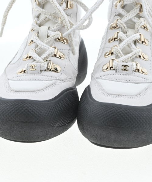 CHANEL รองเท้าผ้าใบ