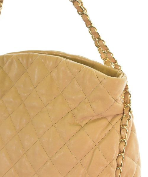CHANEL กระเป๋าสะพาย
