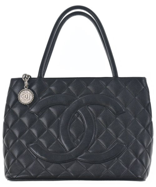 CHANEL กระเป๋าถือขนาดใหญ่