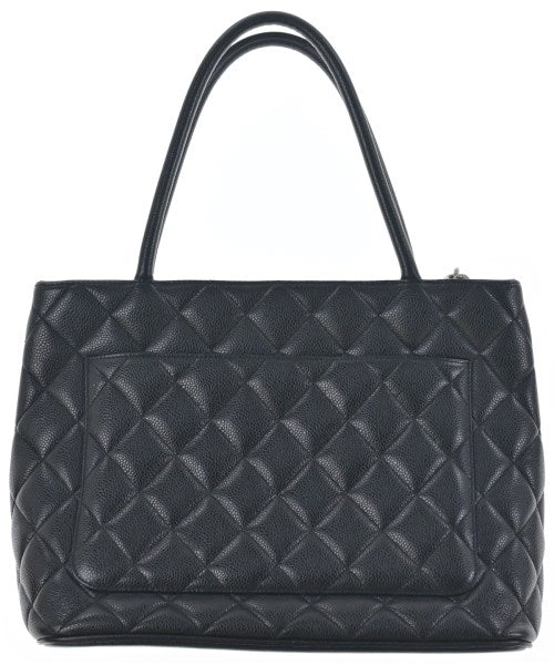 CHANEL กระเป๋าถือขนาดใหญ่