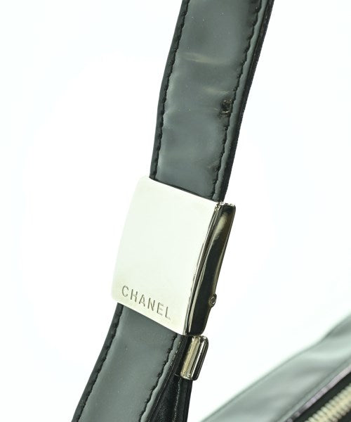 CHANEL กระเป๋าสะพาย