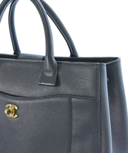 CHANEL กระเป๋าถือ