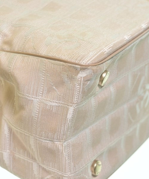 CHANEL กระเป๋าถือขนาดใหญ่