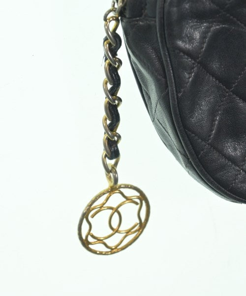 CHANEL กระเป๋าสะพาย