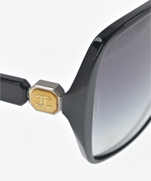 CHANEL แว่นกันแดด