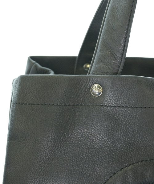 CHANEL กระเป๋าถือขนาดใหญ่