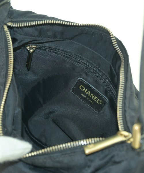 CHANEL กระเป๋าสะพาย