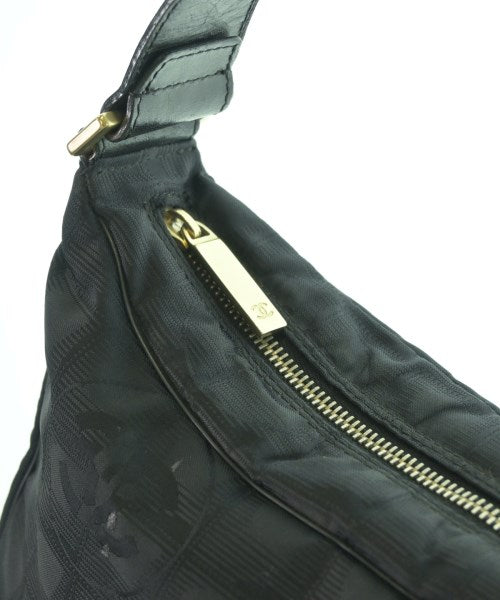 CHANEL กระเป๋าสะพาย