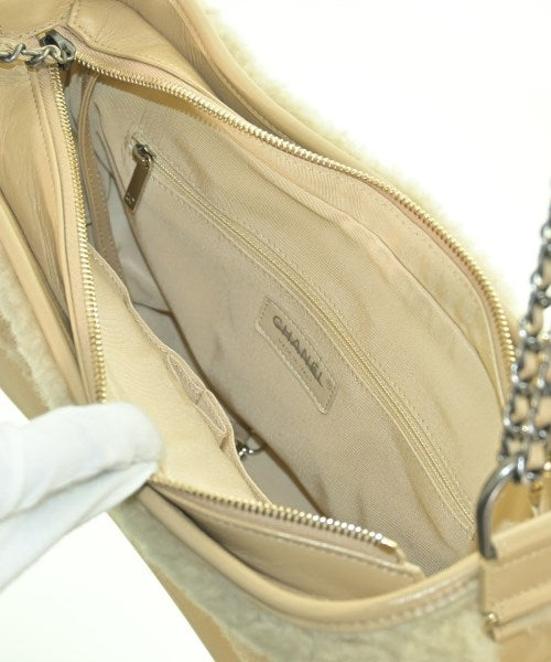 CHANEL กระเป๋าสะพาย