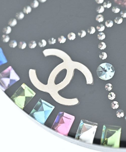 CHANEL เข็มกลัด/ดอกไม้ติดเสื้อ
