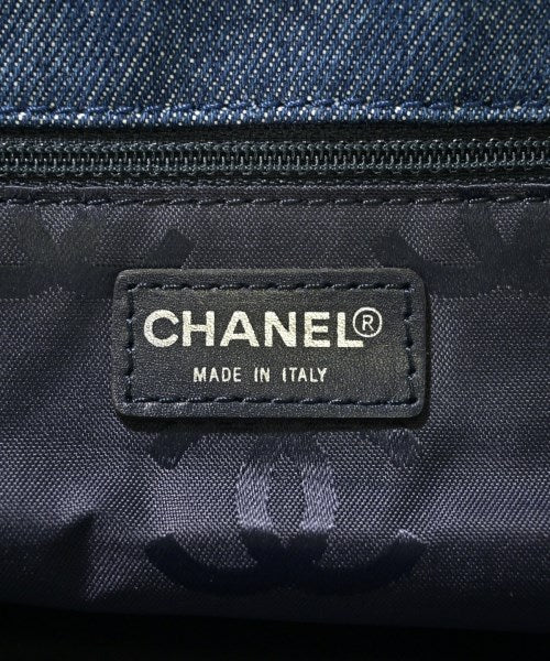 CHANEL กระเป๋าถือขนาดใหญ่