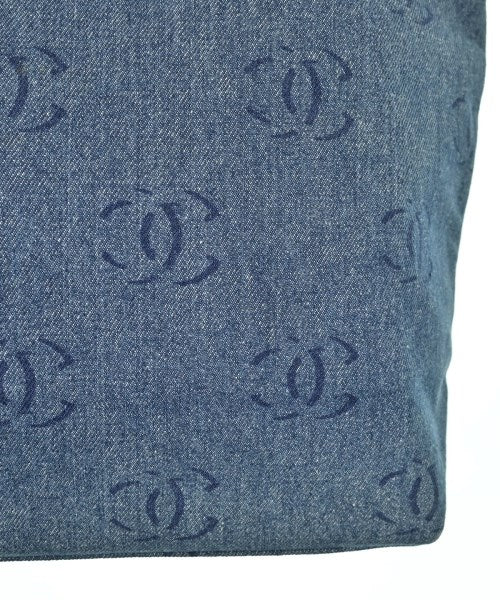 CHANEL กระเป๋าถือขนาดใหญ่