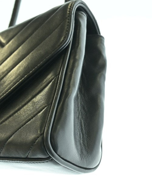 CHANEL กระเป๋าสะพาย