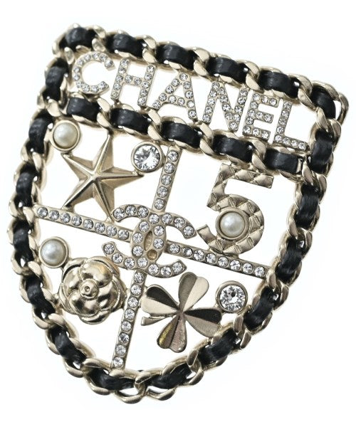 CHANEL เข็มกลัด/ดอกไม้ติดเสื้อ
