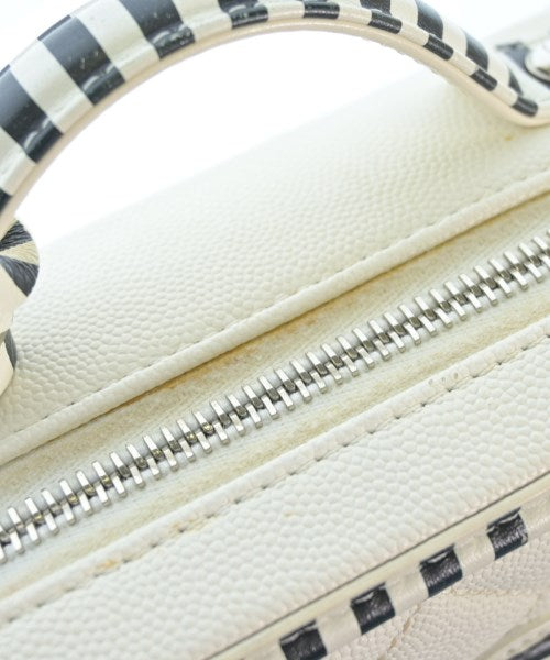 CHANEL กระเป๋าสะพาย