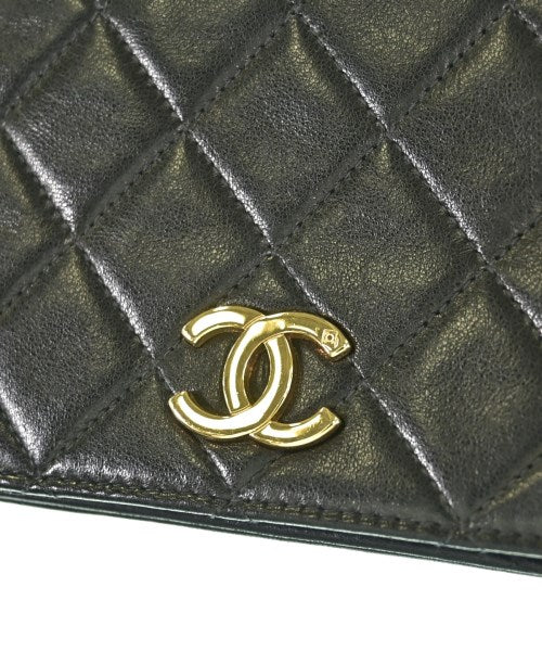 CHANEL กระเป๋าสะพาย