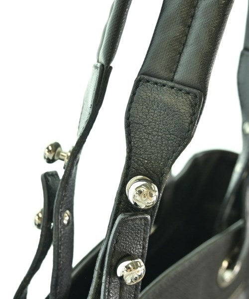 CHANEL กระเป๋าถือขนาดใหญ่