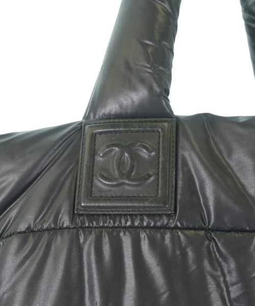 CHANEL กระเป๋าถือขนาดใหญ่