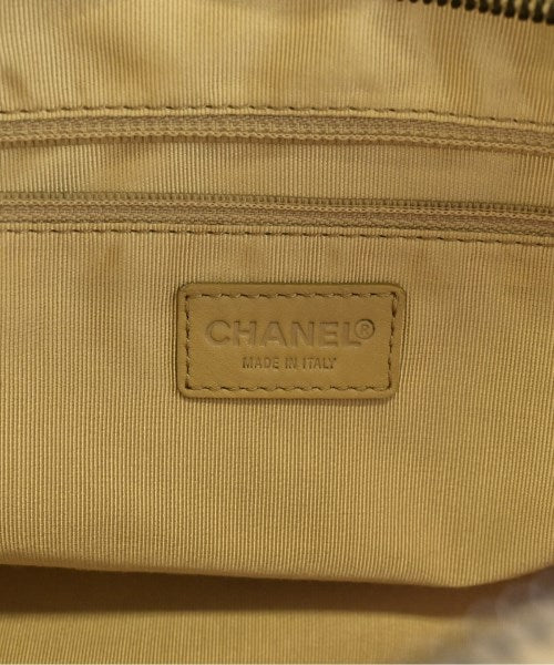 CHANEL กระเป๋าใส่อุปกรณ์ขนาดใหญ่