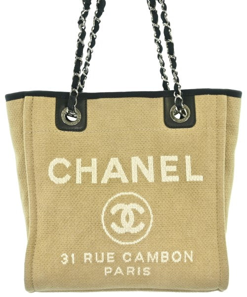 CHANEL กระเป๋าถือขนาดใหญ่