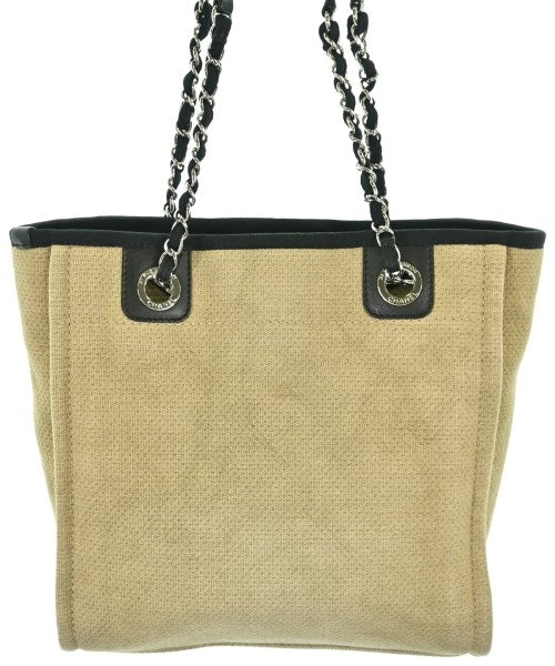 CHANEL กระเป๋าถือขนาดใหญ่