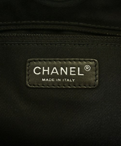CHANEL กระเป๋าถือขนาดใหญ่
