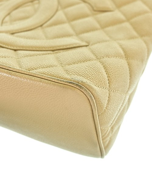 CHANEL กระเป๋าถือ