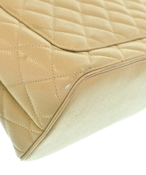 CHANEL กระเป๋าถือ