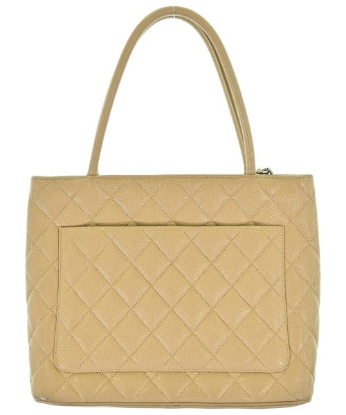 CHANEL กระเป๋าถือ