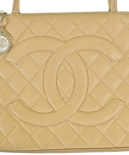 CHANEL กระเป๋าถือ