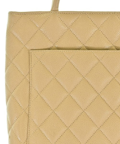 CHANEL กระเป๋าถือ